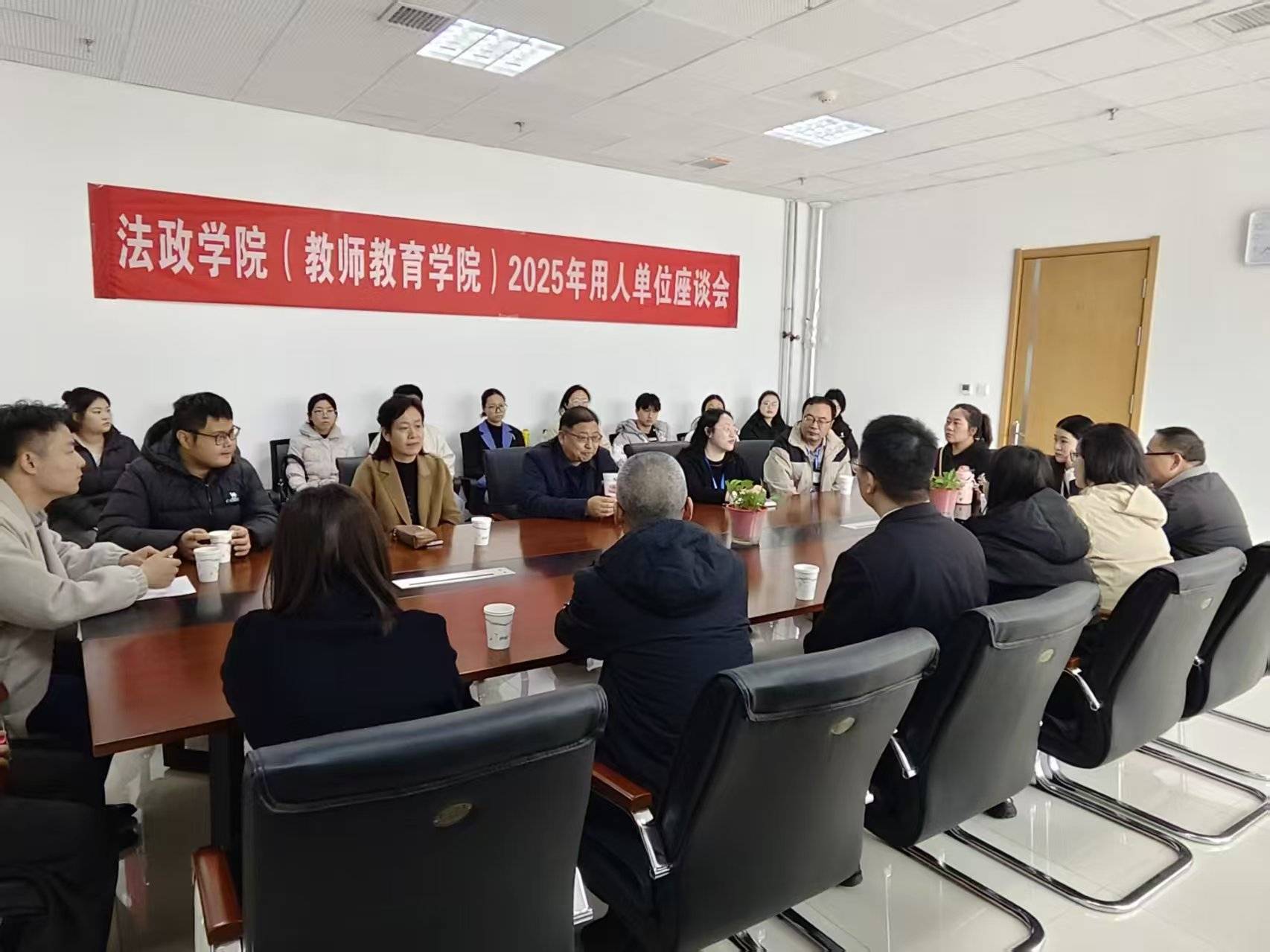 68f74b4571415.jpg 8ED23492@8EC1D969.A8F5F66800000000.jpg